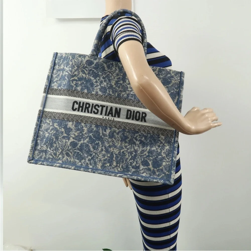 Dior Floral Blue Tote Bag - Picture 1 of 15